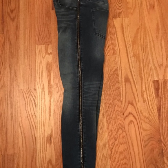 Skinny Ankle Jean - Picture 5 of 5
